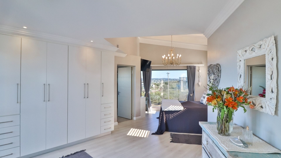 2 Bedroom Property for Sale in Stilbaai Oos Western Cape